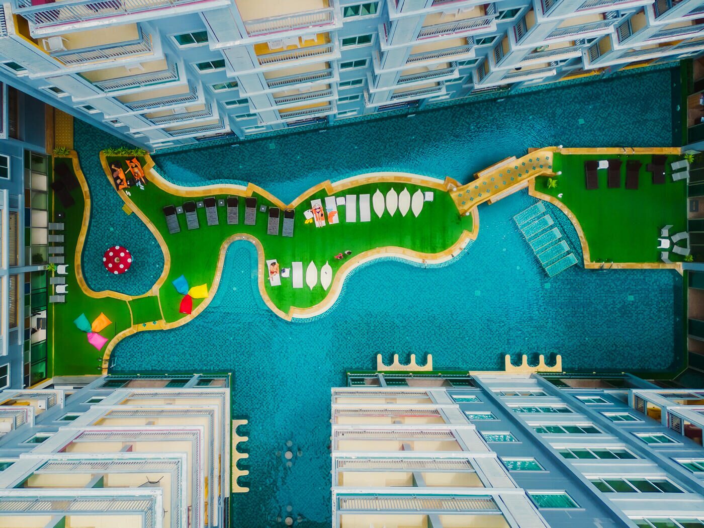 Elite Suites Pool